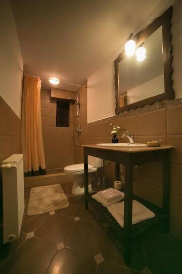 Фото номера Стандартный трехместный номер Фермерские дома Casa Verde г. Воронец 2